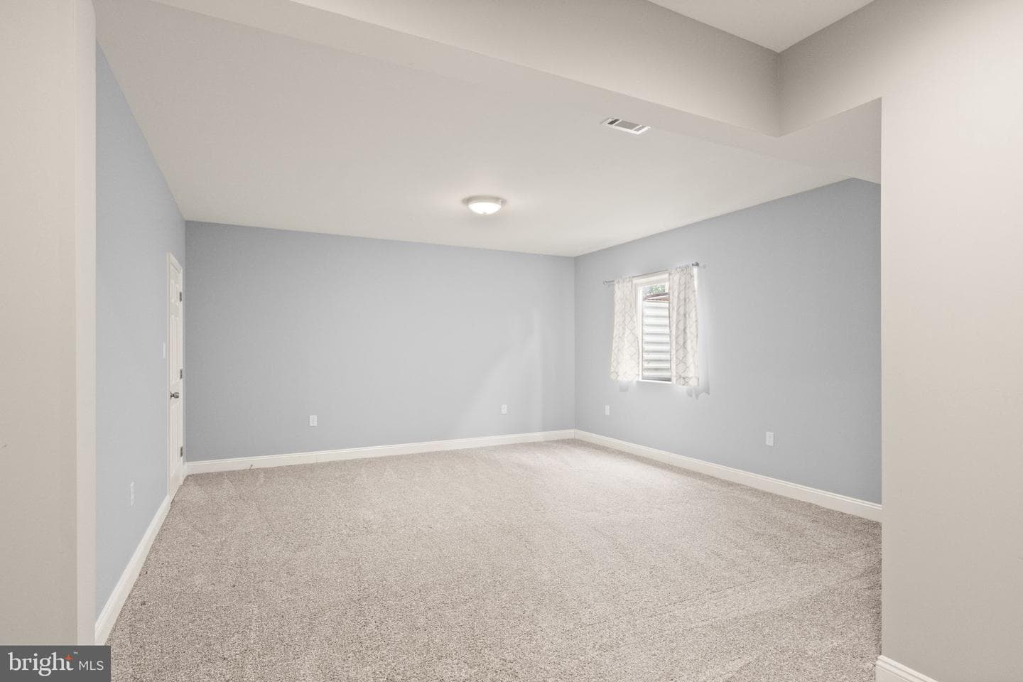103 Cloak Lane photo 58
