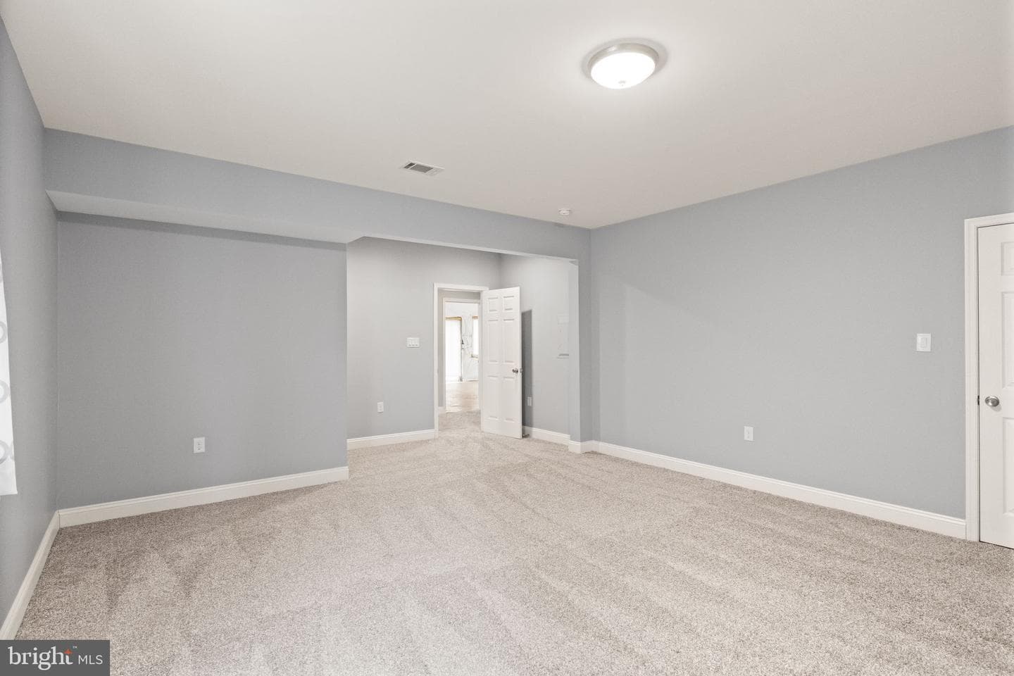 103 Cloak Lane photo 59