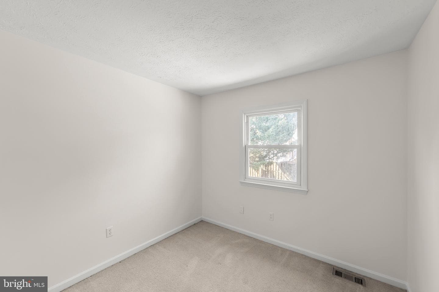 109 Ash Hollow Drive photo 12
