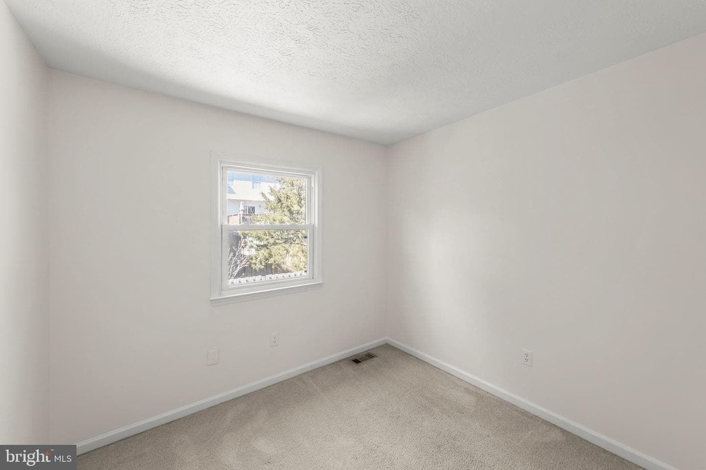 109 Ash Hollow Drive photo 13
