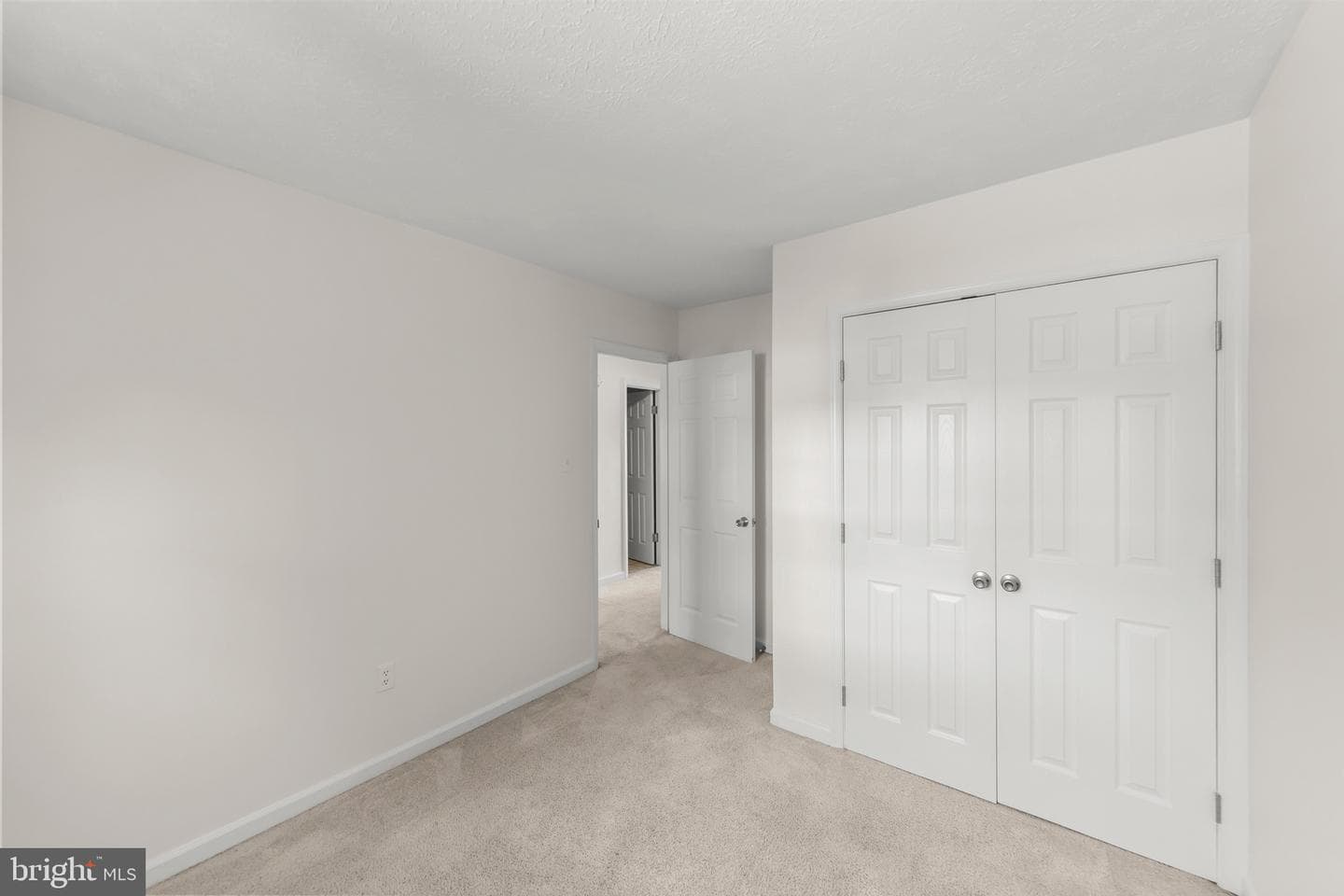 109 Ash Hollow Drive photo 14