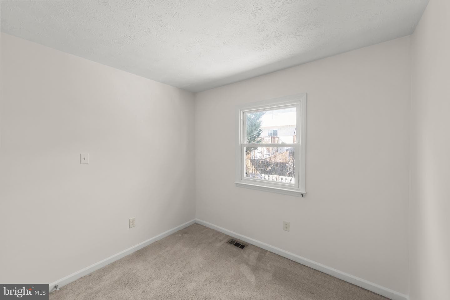109 Ash Hollow Drive photo 16