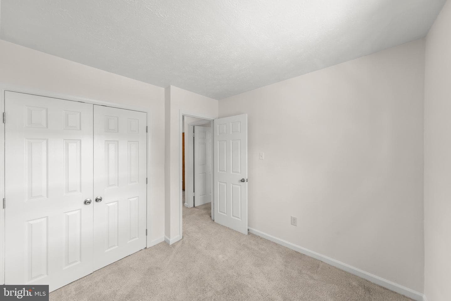 109 Ash Hollow Drive photo 17