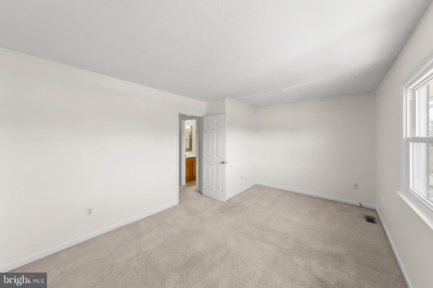 109 Ash Hollow Drive photo 20
