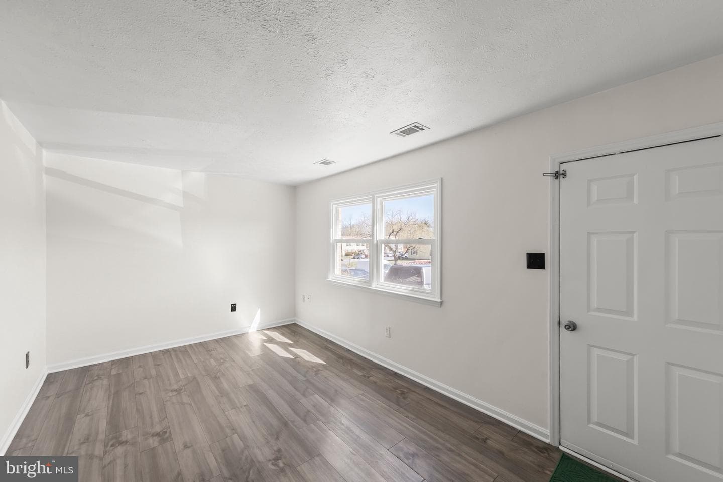 109 Ash Hollow Drive photo 3
