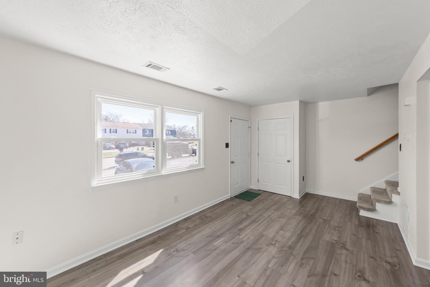 109 Ash Hollow Drive photo 4