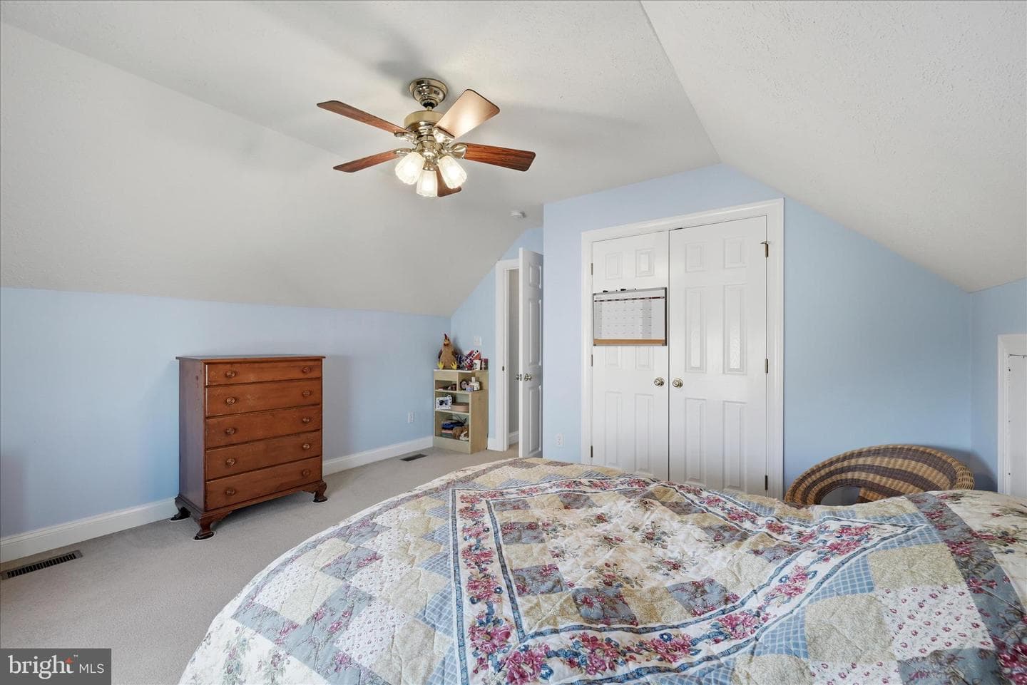 300 Clydesdale Drive photo 40