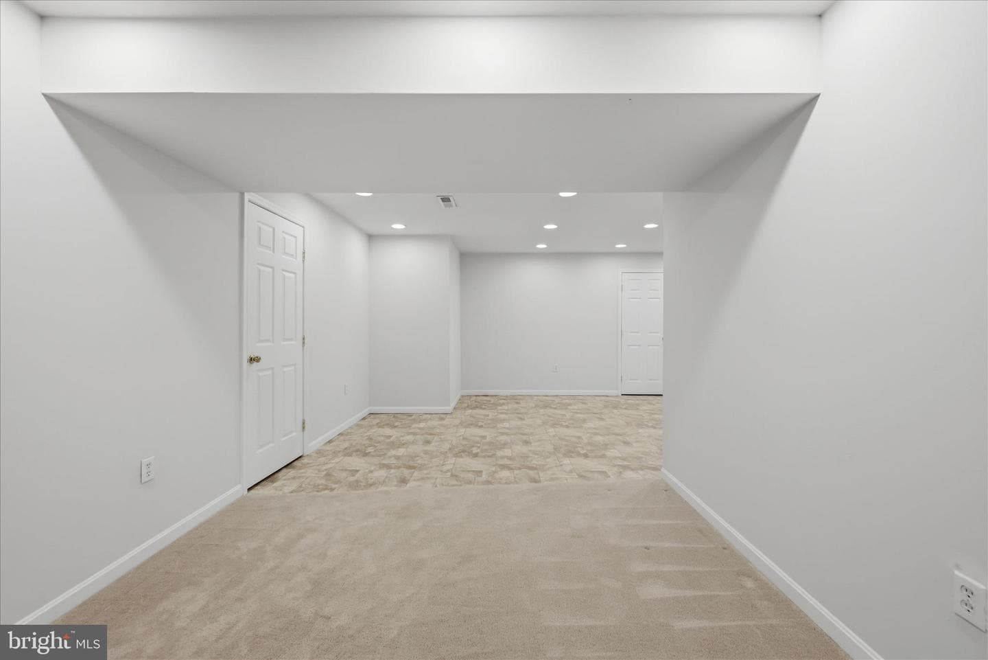 300 Clydesdale Drive photo 46