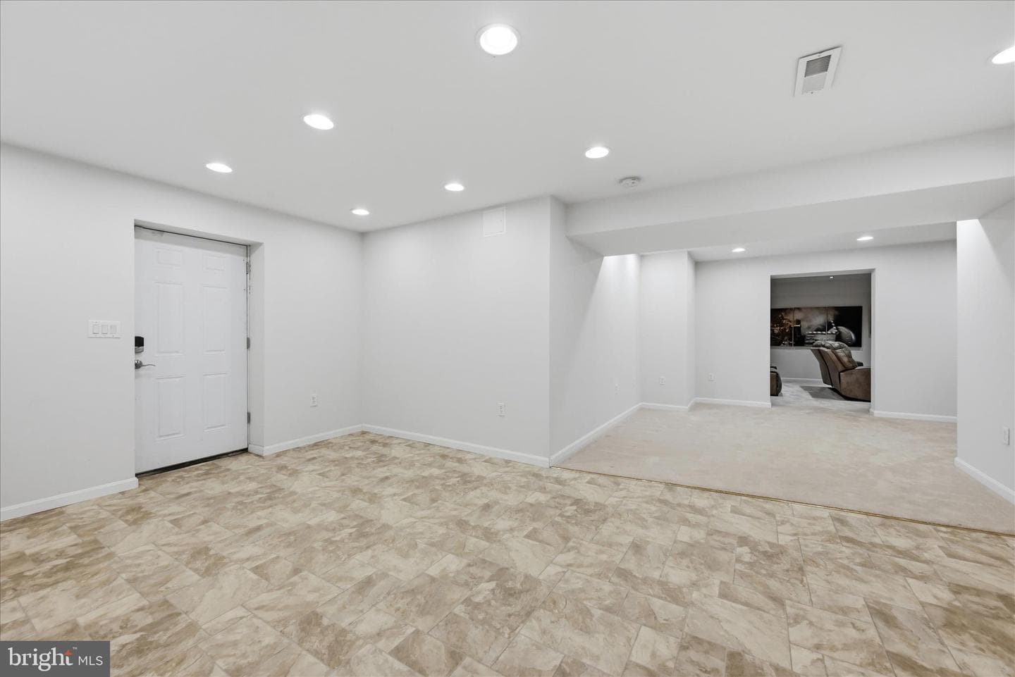 300 Clydesdale Drive photo 49