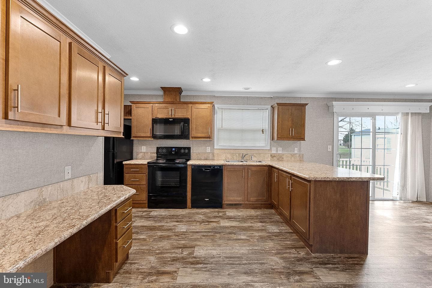 135 Gregory Place photo 10