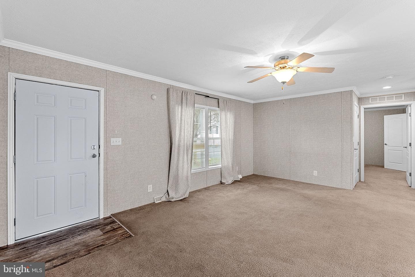 135 Gregory Place photo 4