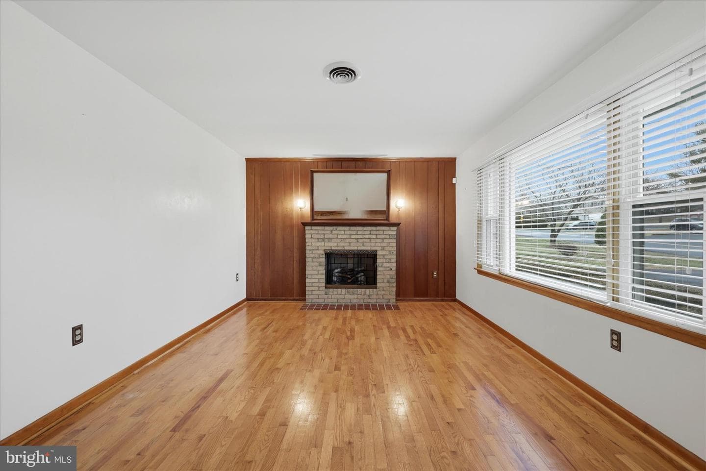 135 Meade Drive photo 8