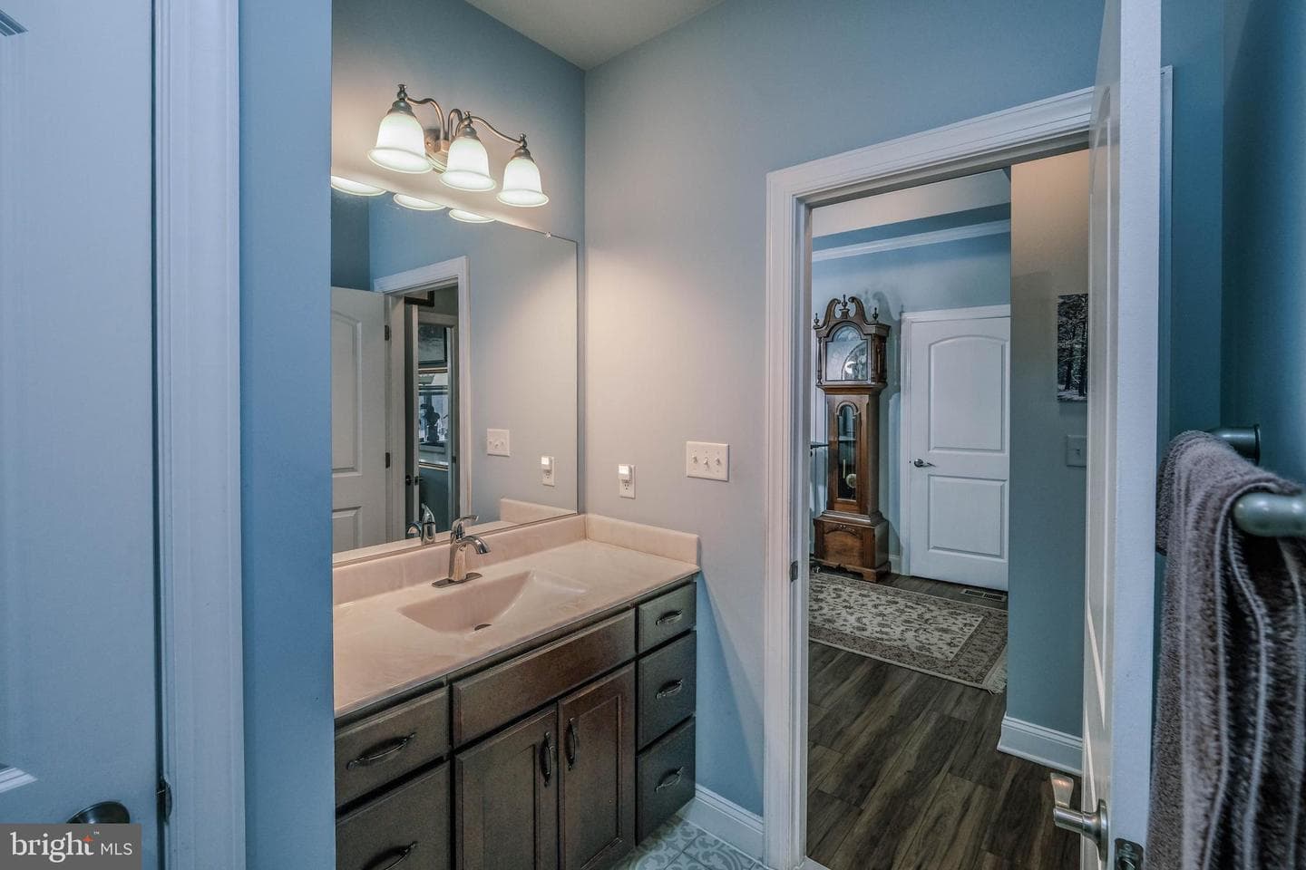 121 Windrow Court photo 43