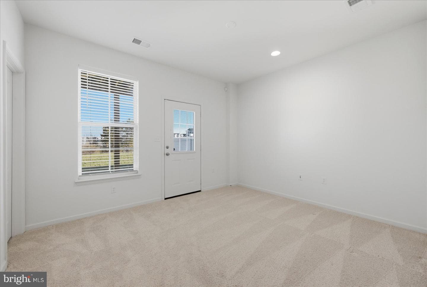 102 Stribling Way photo 8