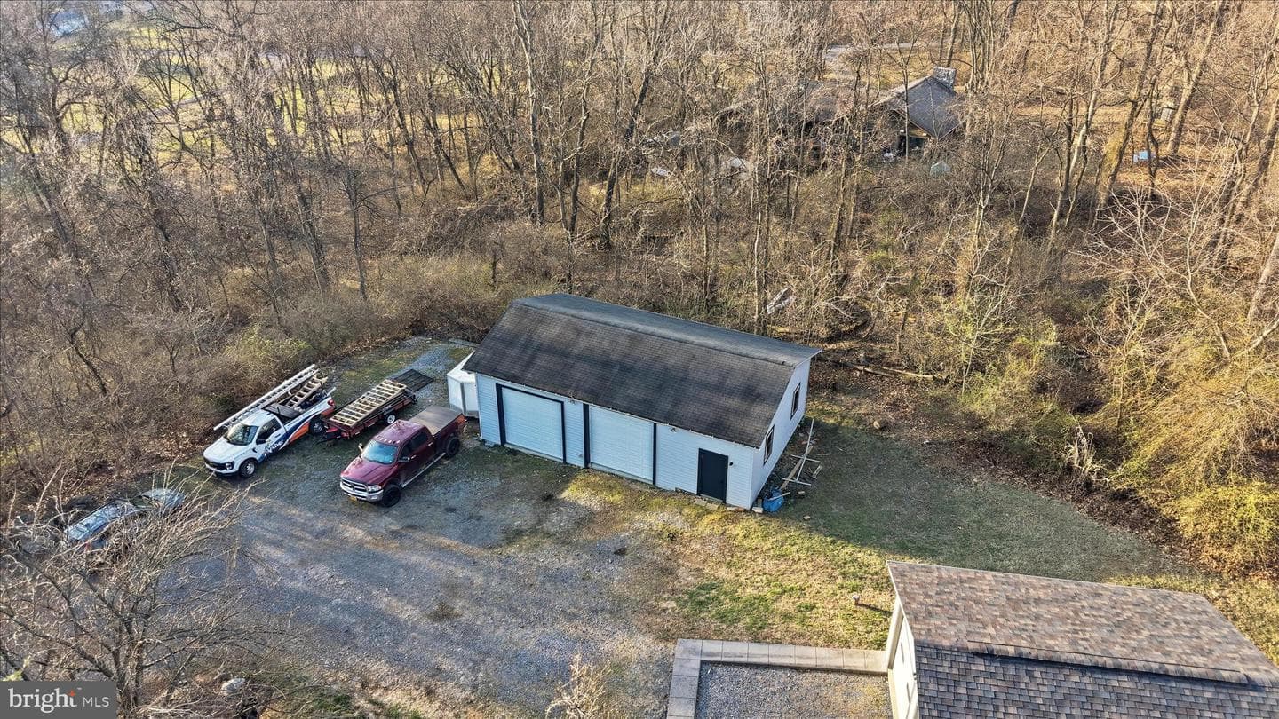 151 Sassafras Lane photo 48