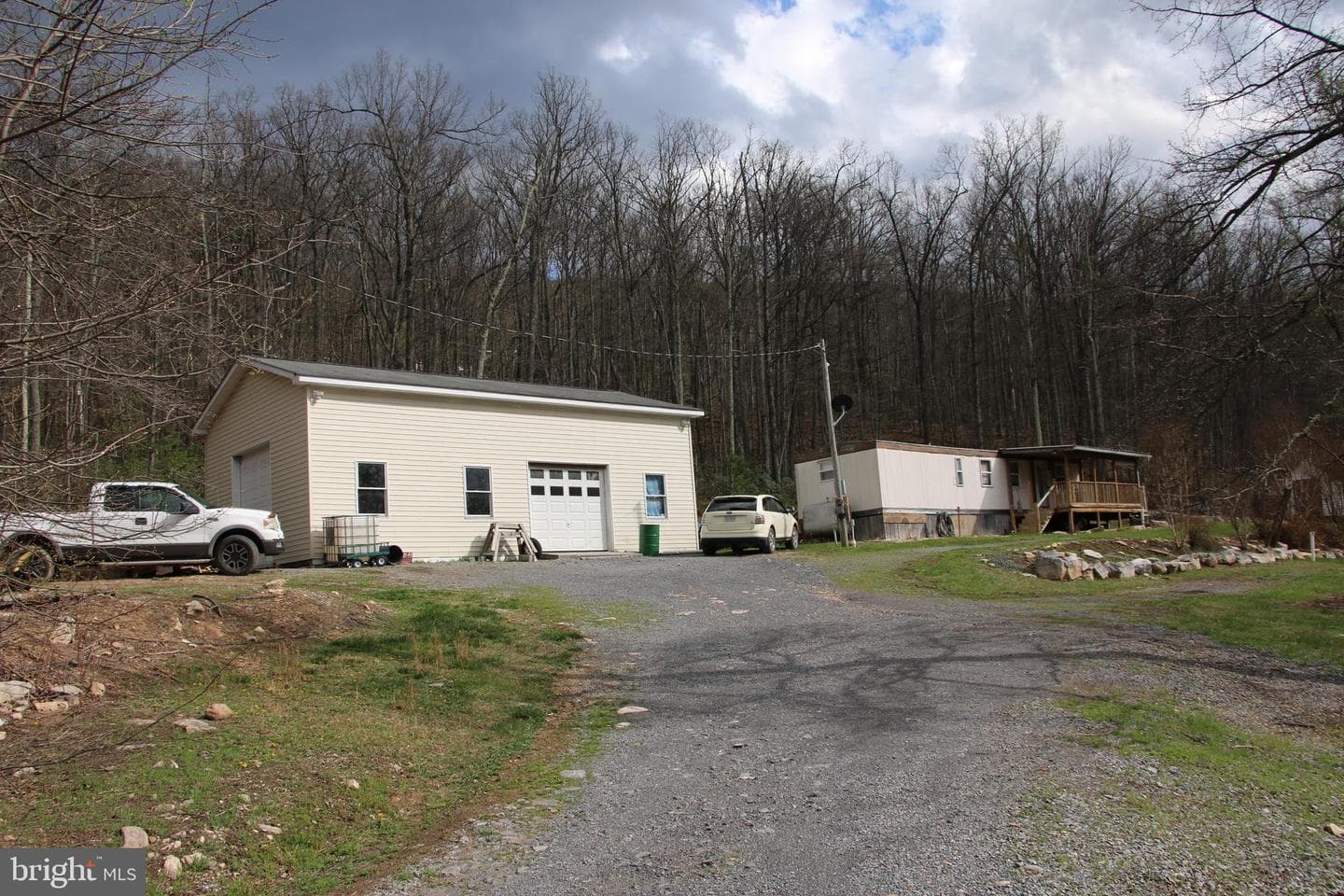 680 Sawlog Road photo 1