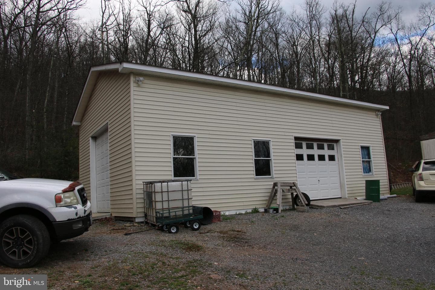 680 Sawlog Road photo 5