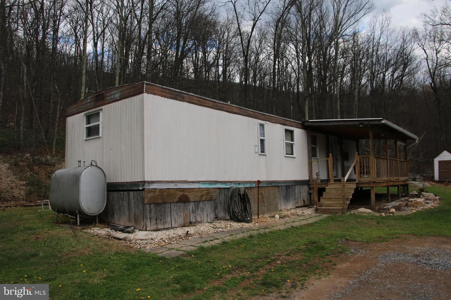 680 Sawlog Road photo 8