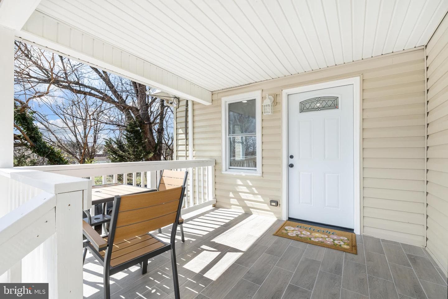 1033 Sunnyside Drive photo 2