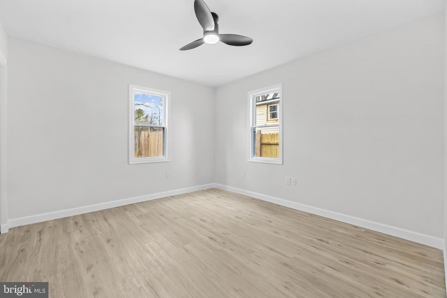 1033 Sunnyside Drive photo 20
