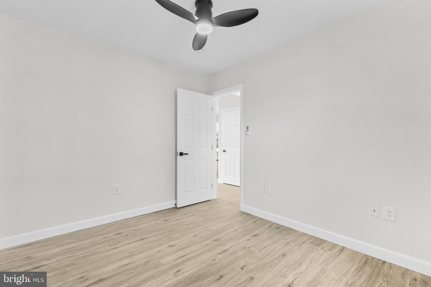 1033 Sunnyside Drive photo 25