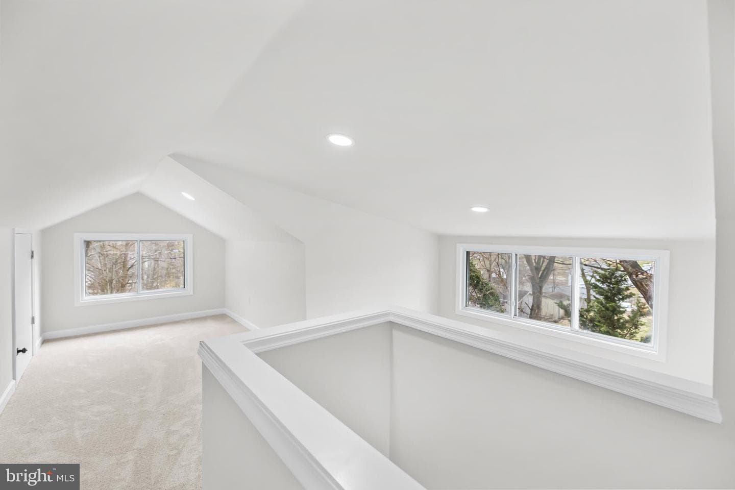 1033 Sunnyside Drive photo 27
