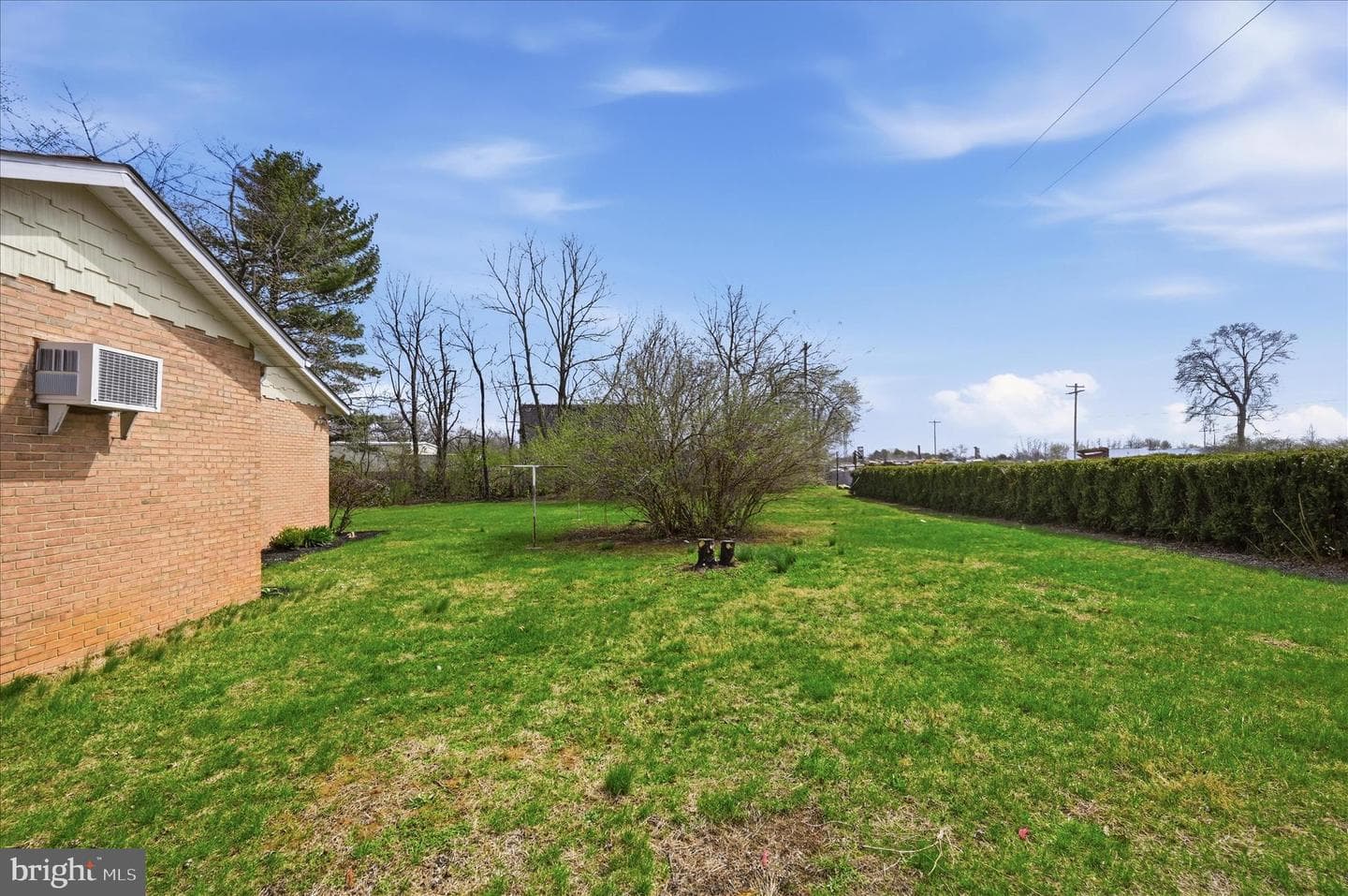 2592 Martinsburg Pike photo 32