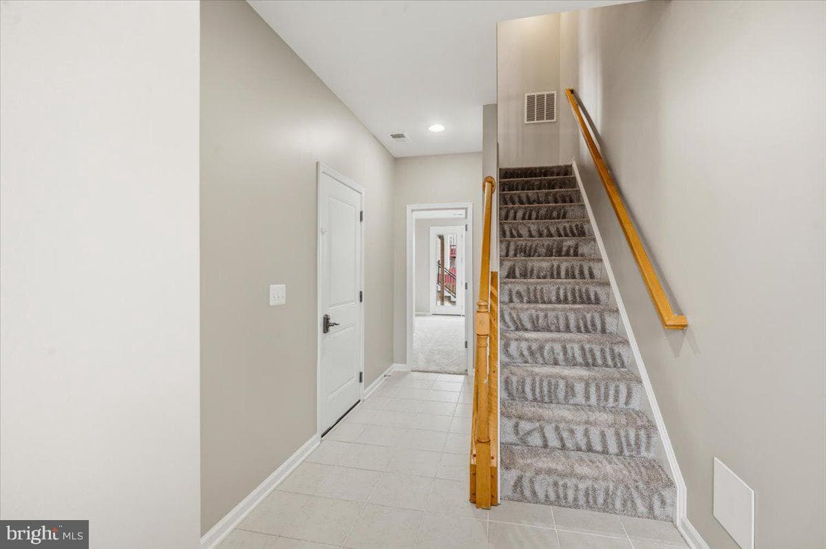 112 Keller Court photo 4