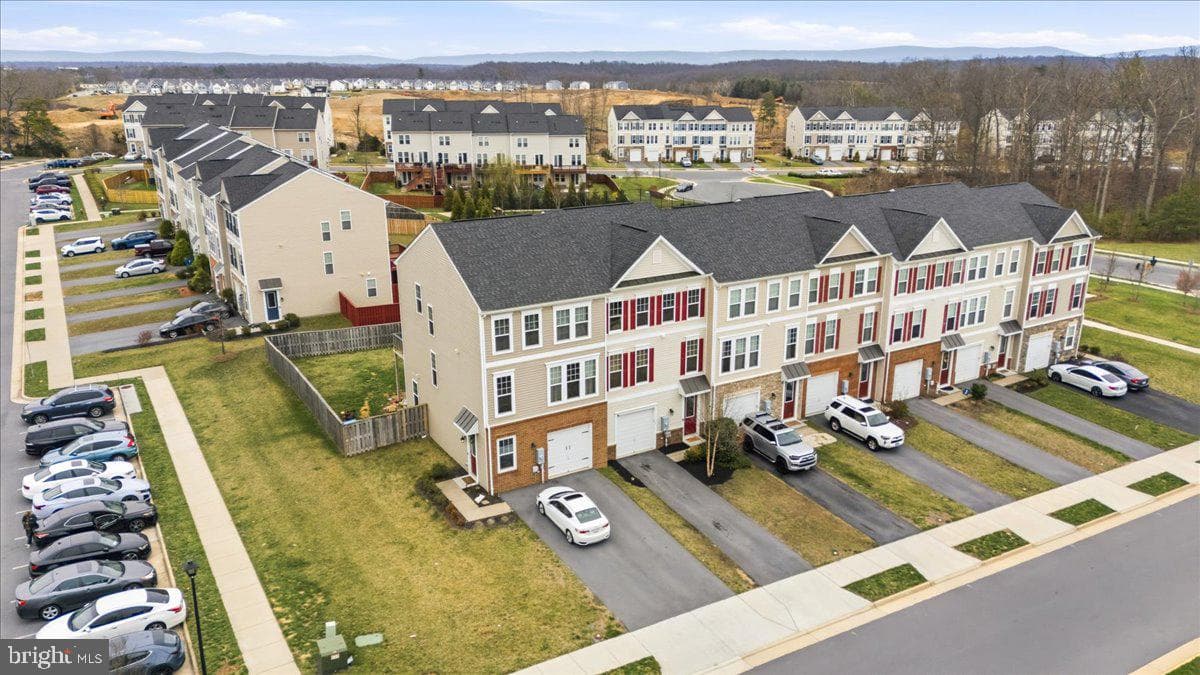 112 Keller Court photo 40