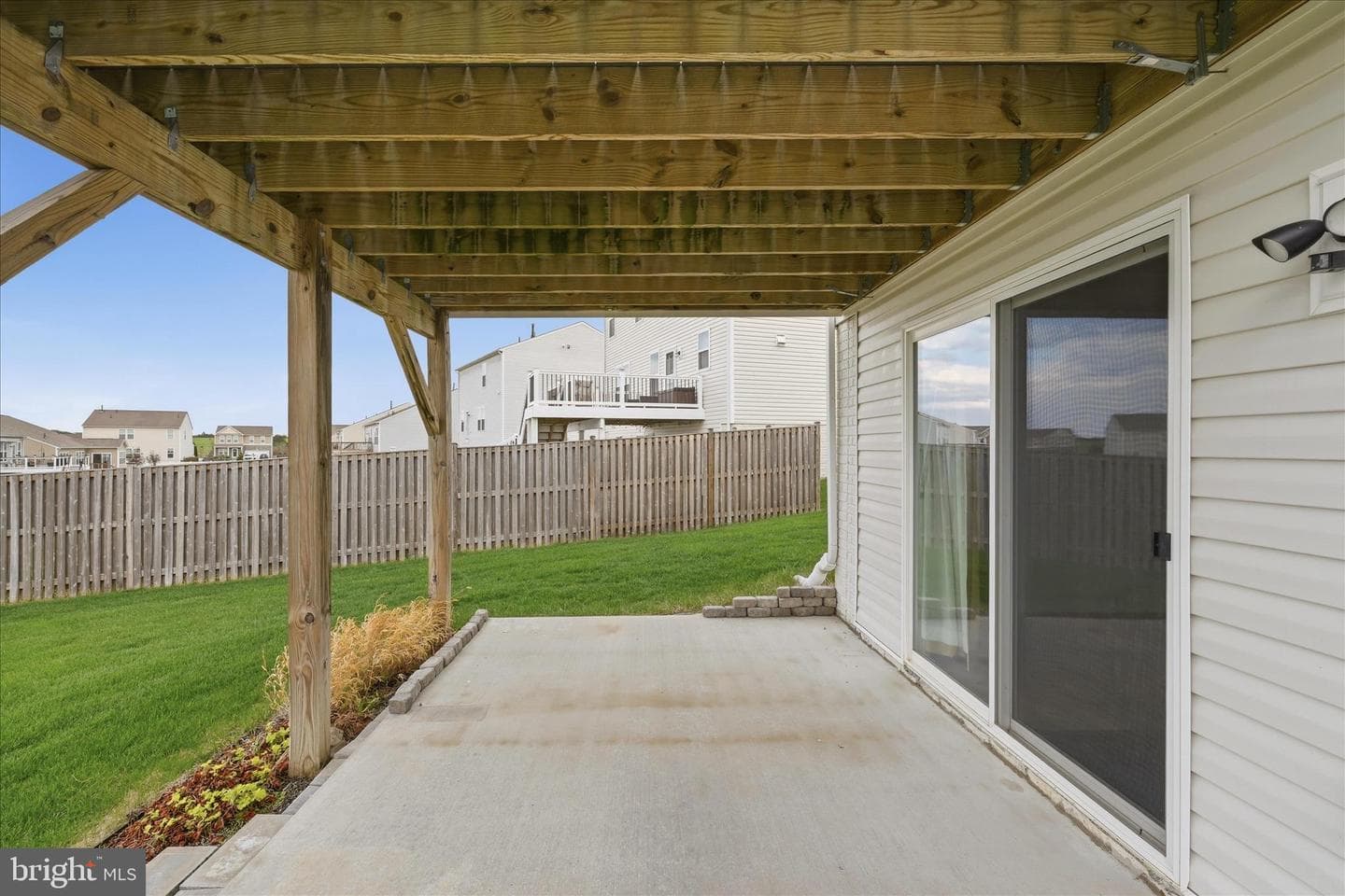 121 Hayvenhurst Court photo 45
