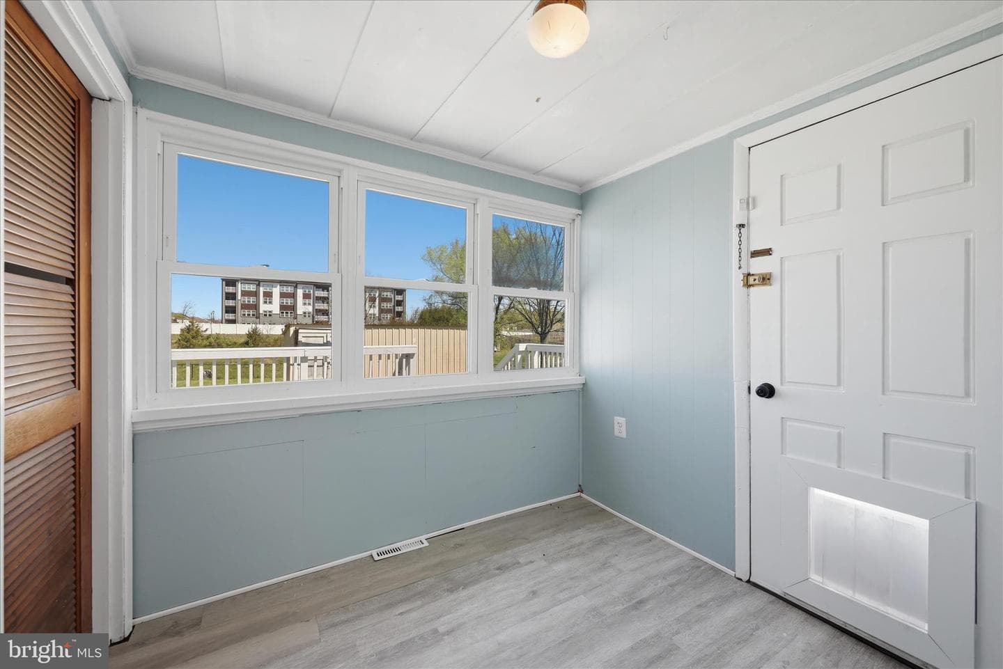 2015 Senseny Road photo 17