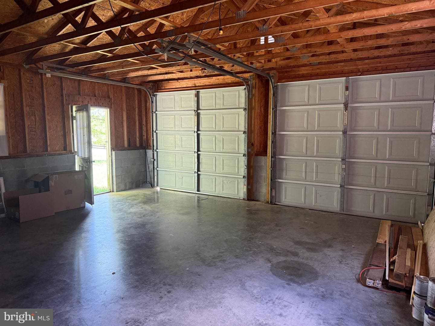 557 Frog Hollow Road photo 3