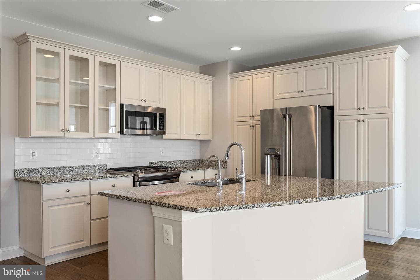 118 Viceroy Way photo 4