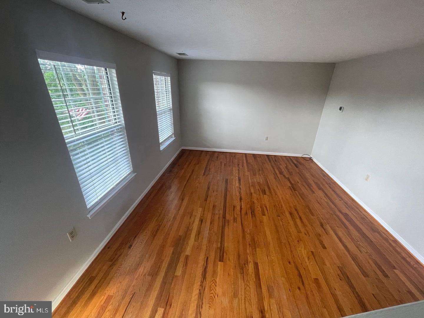136 Parkside Drive photo 5