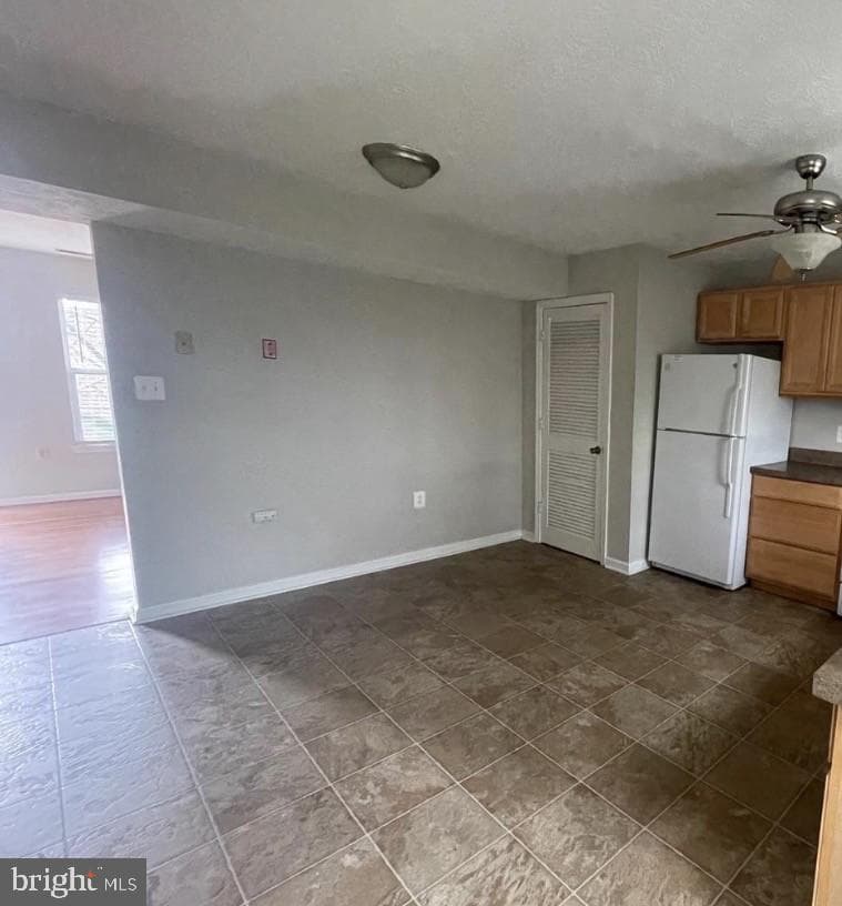 136 Parkside Drive photo 9
