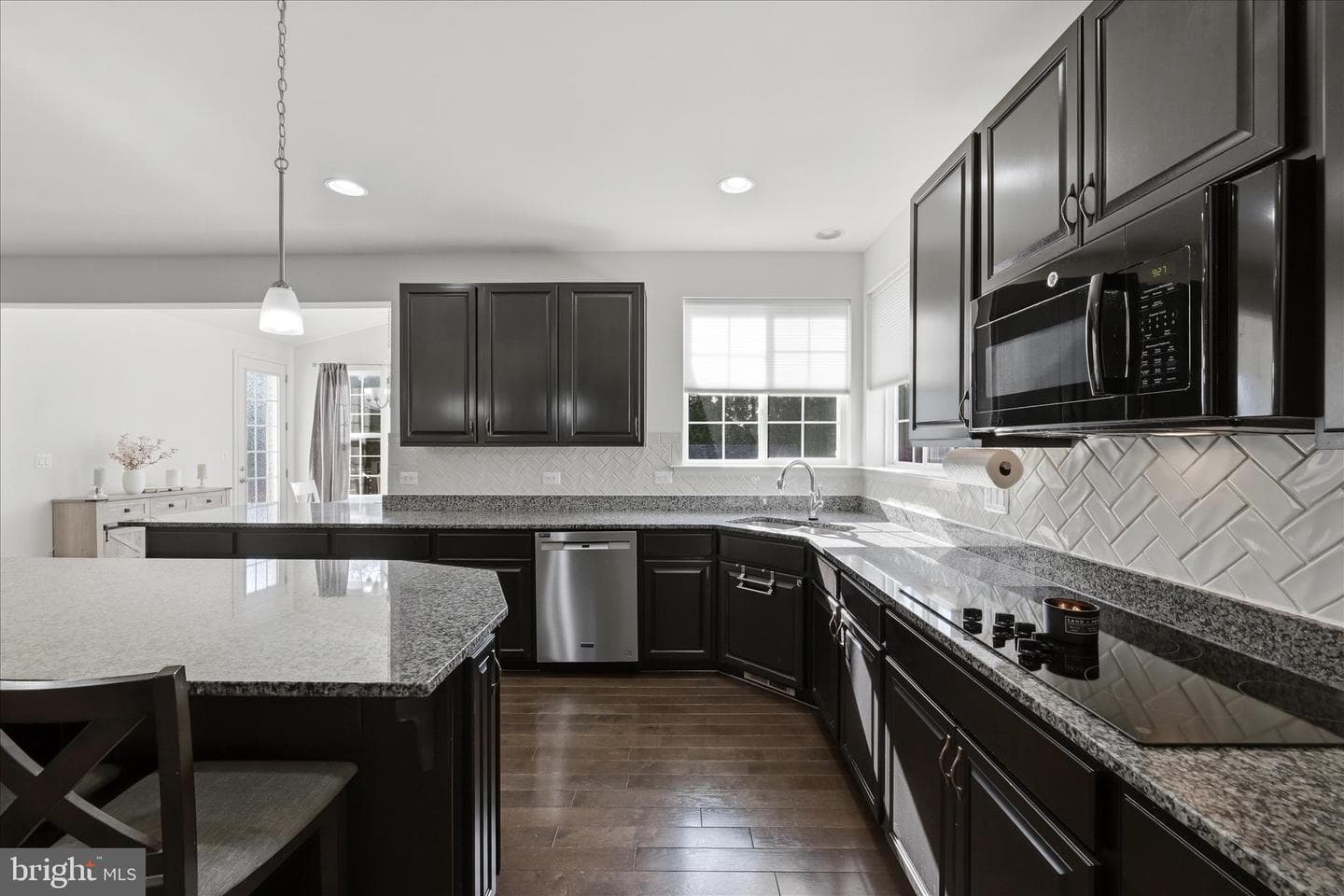 101 Radford Court photo 24