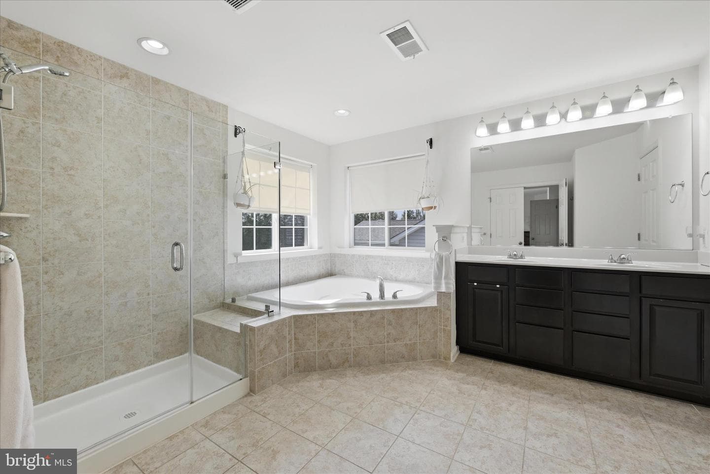 101 Radford Court photo 48