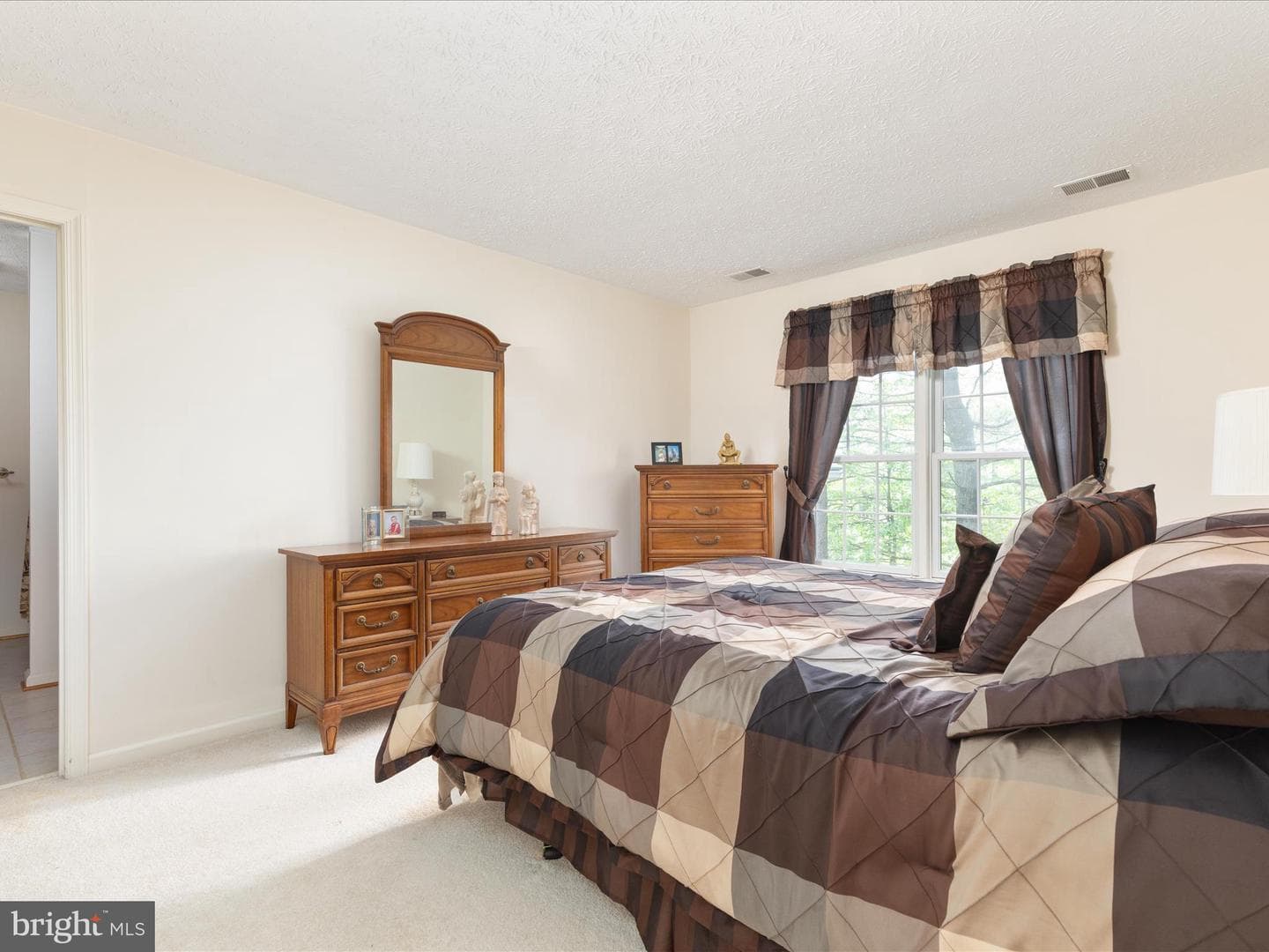 228 Sunset Circle photo 33