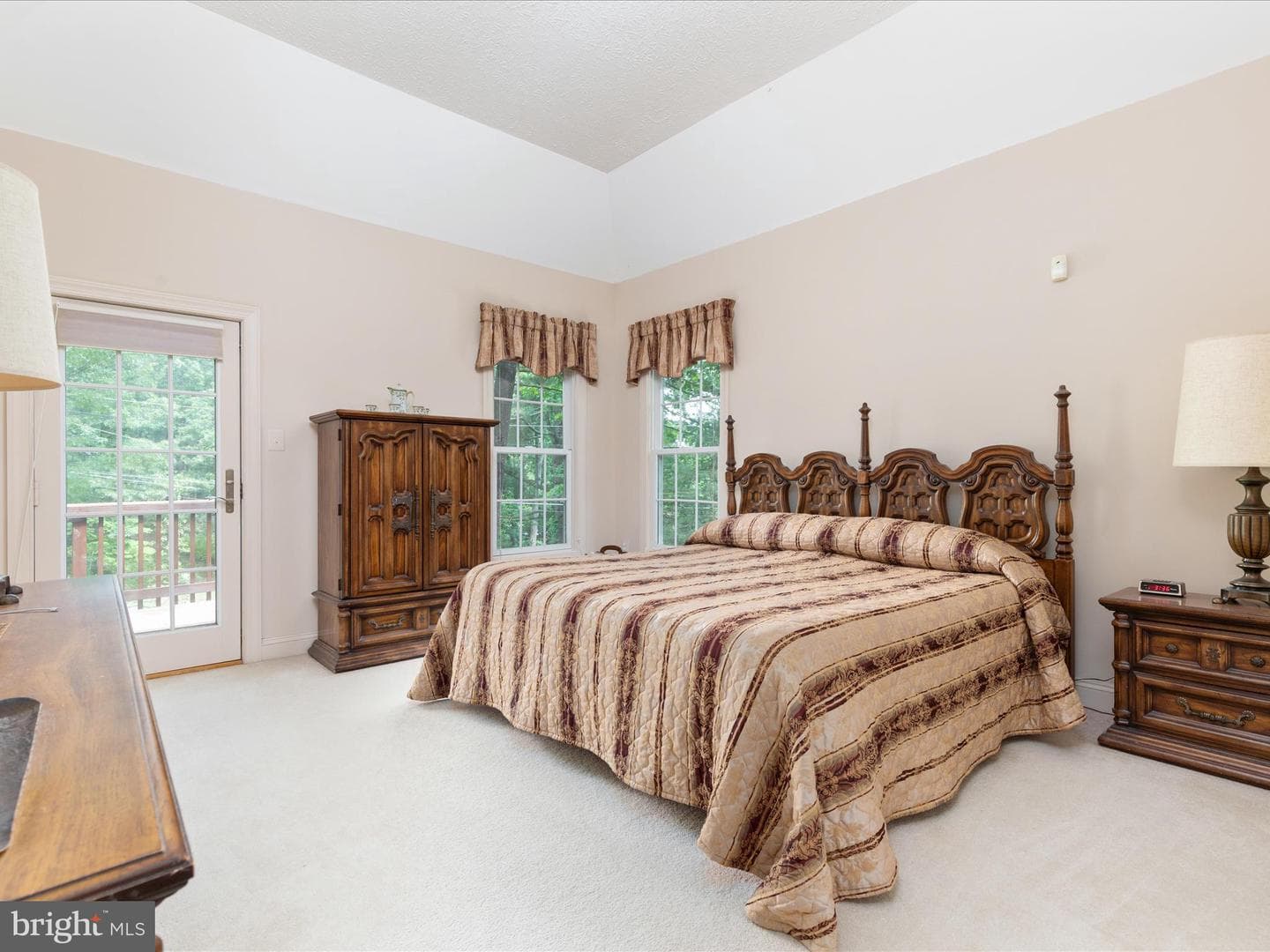 228 Sunset Circle photo 5