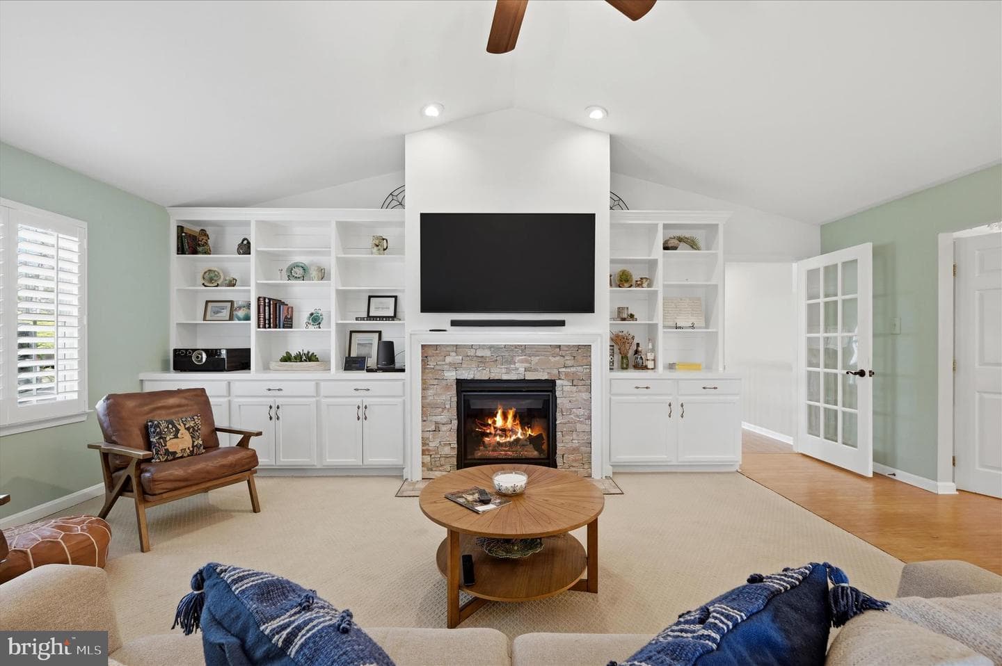 410 Valley View Drive photo 9
