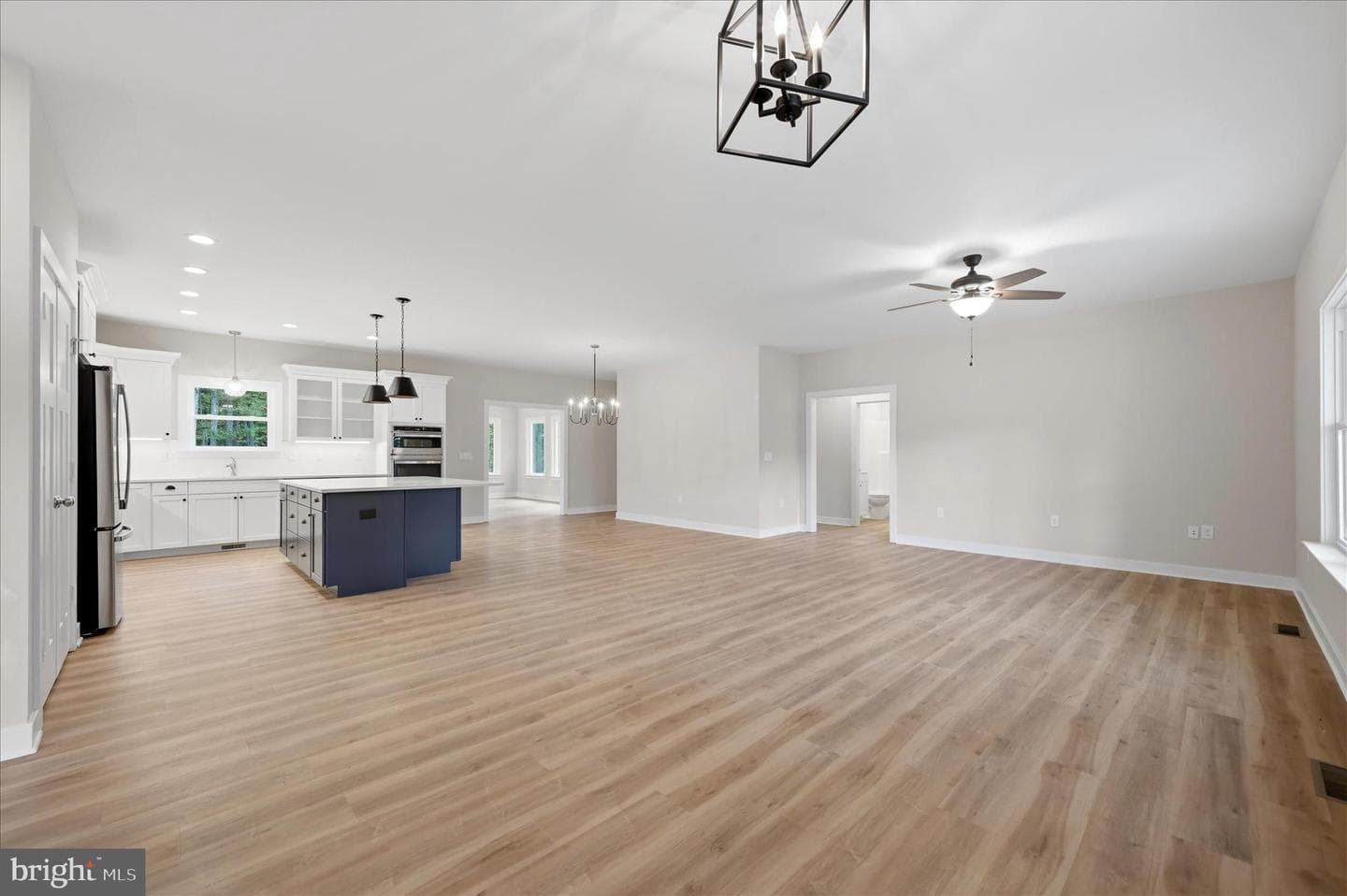 123 Stetson Street photo 11