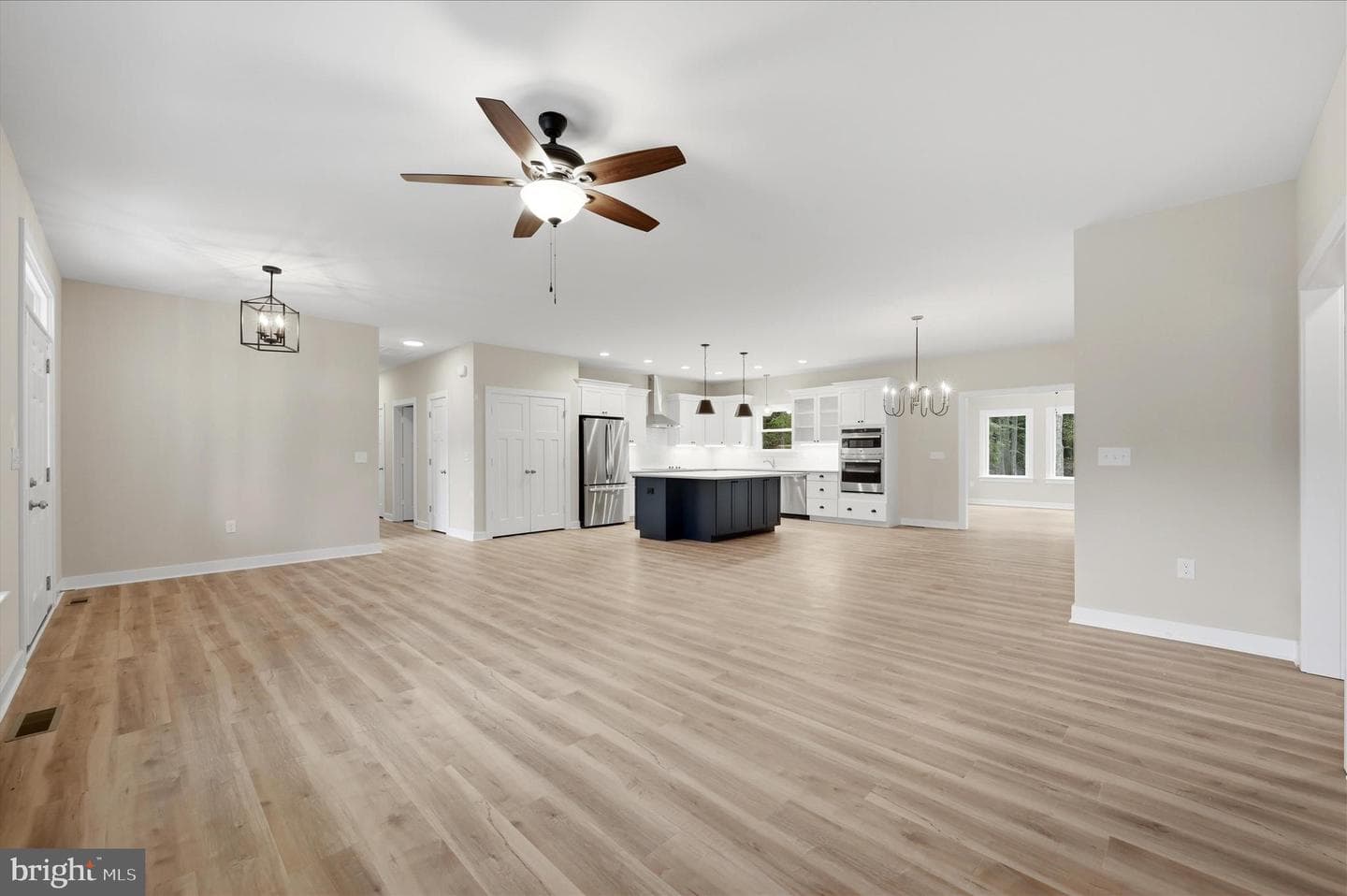 123 Stetson Street photo 14