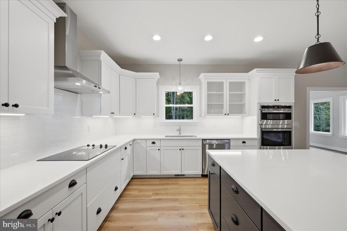 123 Stetson Street photo 20