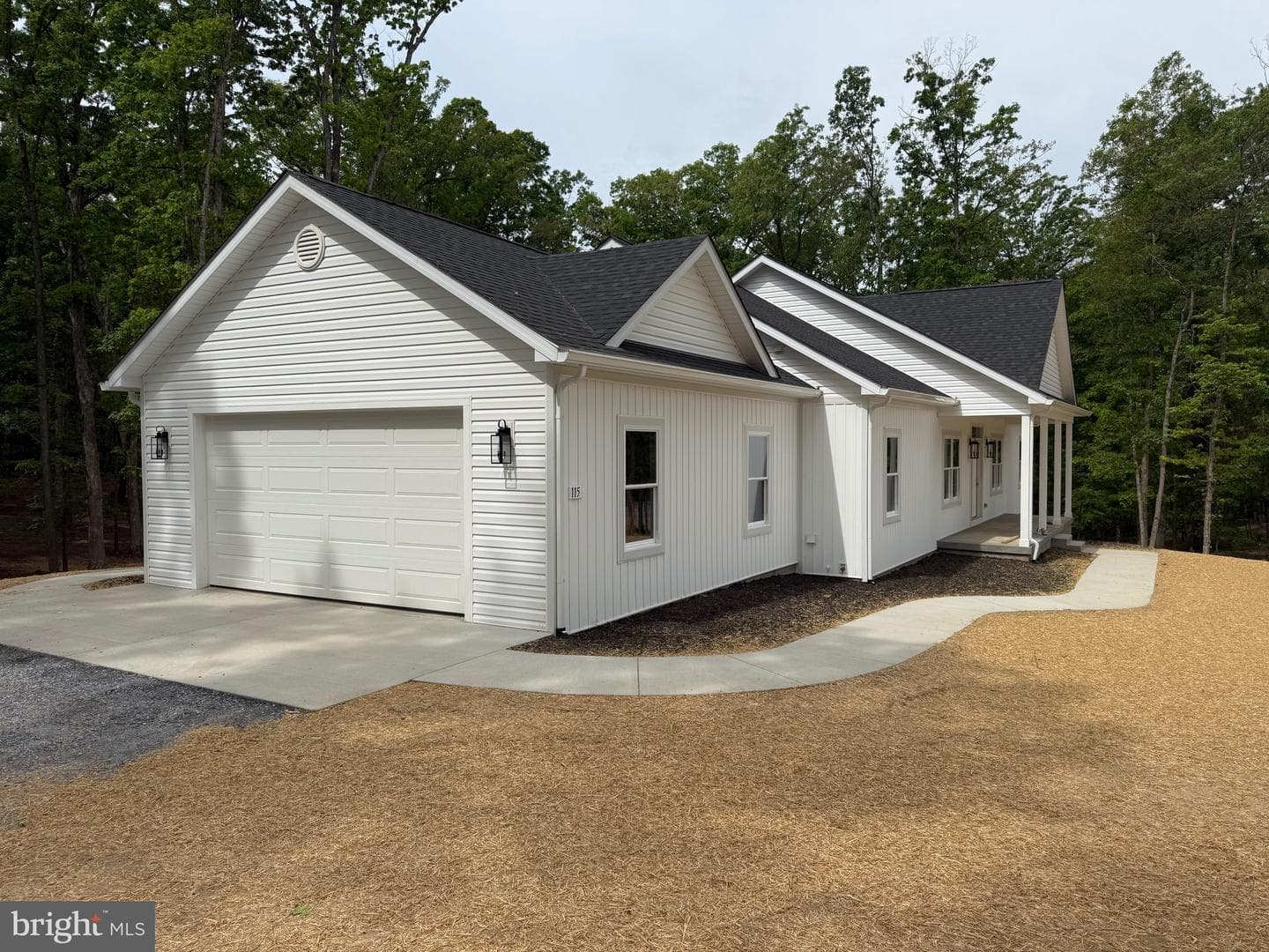 123 Stetson Street photo 3