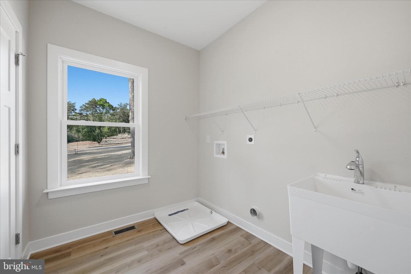 123 Stetson Street photo 44