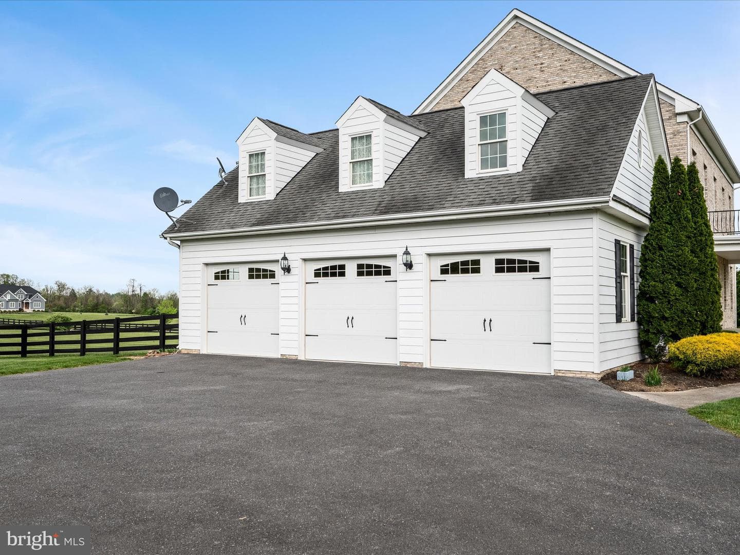 700 Miller Road photo 11