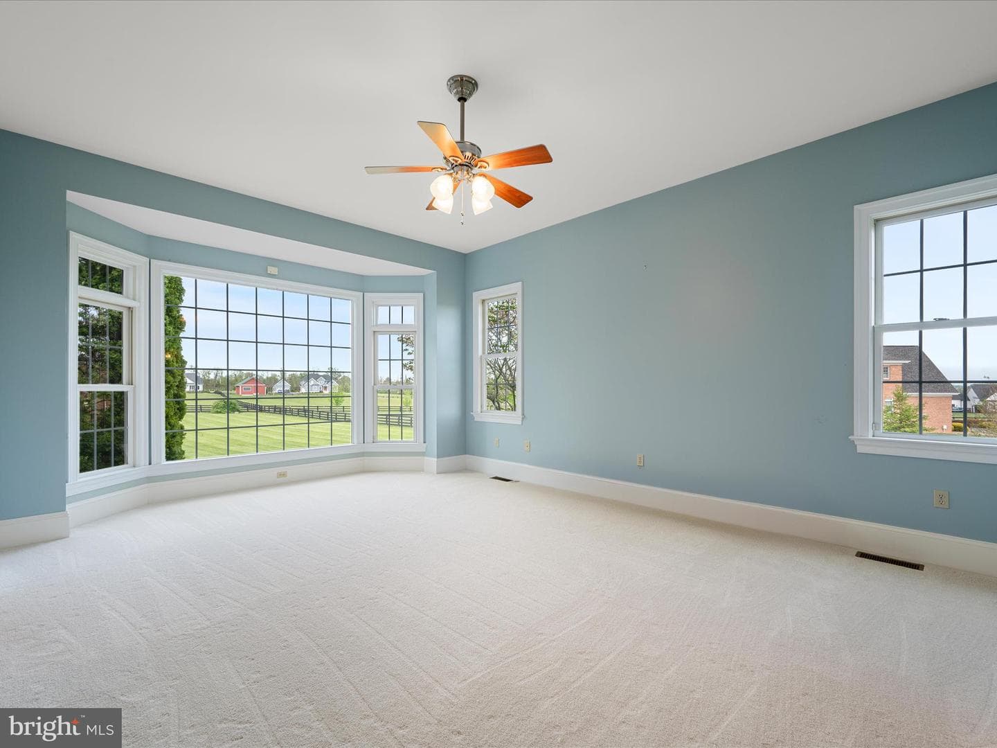 700 Miller Road photo 38