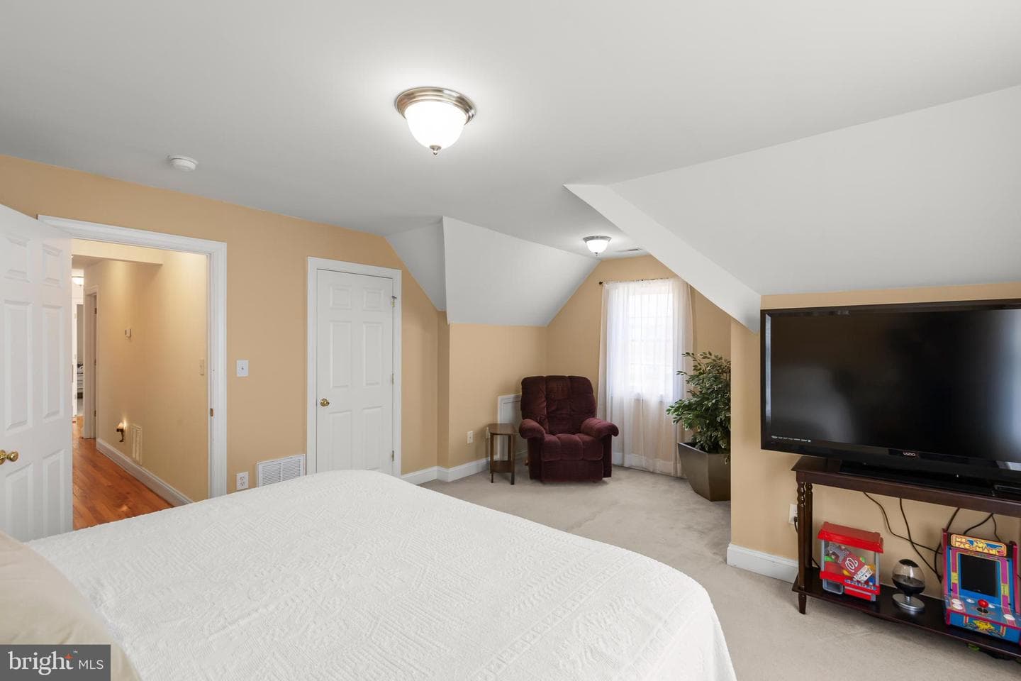 104 Monet Terrace photo 37