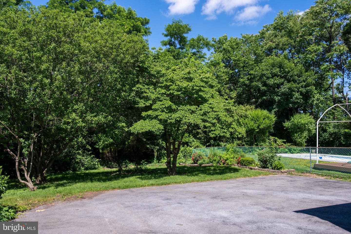 134 Country Club Cir photo 16
