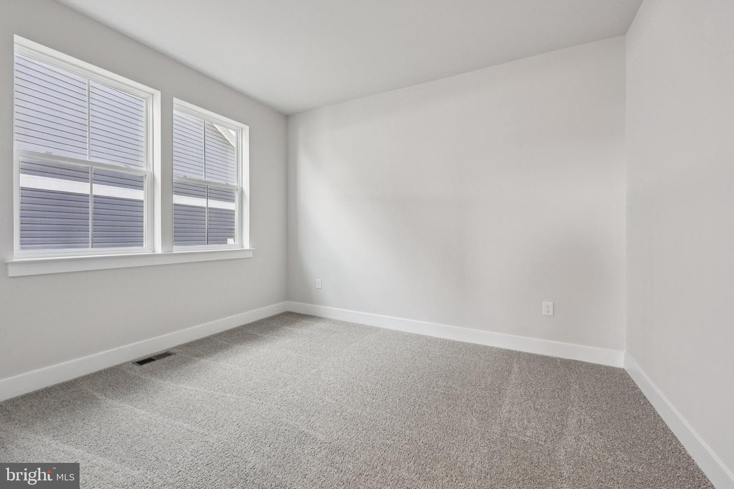237 Hydrangea Way photo 24